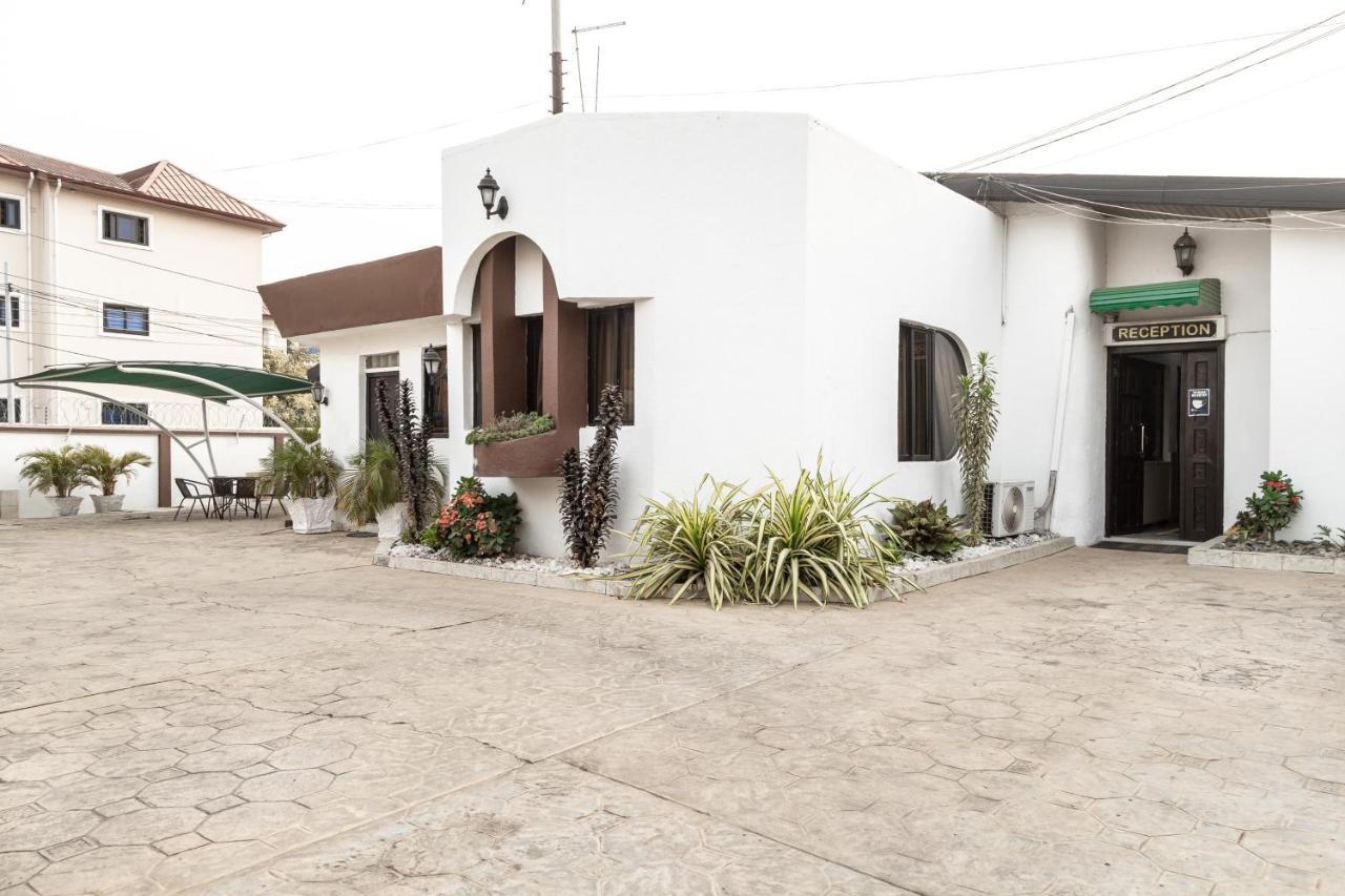 Hill View Hotel West Airport Accra Kültér fotó